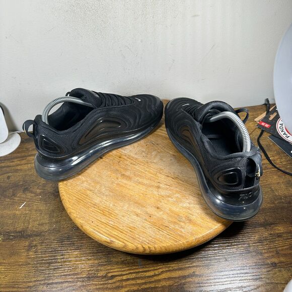 Nike Air Max 270 Black Metallic Gold Shoes Sneakers Women's Size 8.5 CT2548-001 - Picture 5 of 8